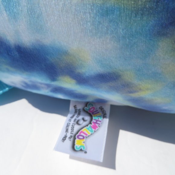 Squishmallow Backpack Luther Shark NEW - Picture 8 of 9